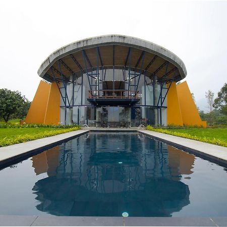 Saffronstays Solasta, Mulshi - Infinity Pool Villa With Mulshi Dam Views Exterior photo